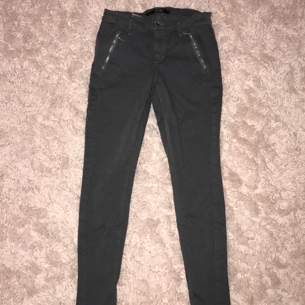 Edgy Joe’s Jeans w/ zip up pockets!